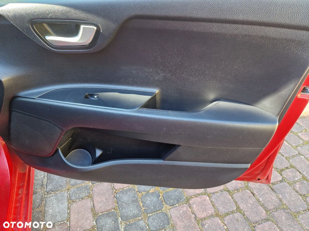 Kia Rio 1.2 M - 13