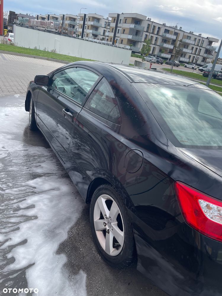 Honda Civic 1.8 LX - 6