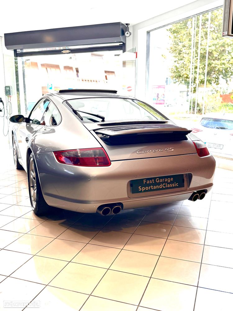 Porsche 911 (997) Carrera 4 S - 5