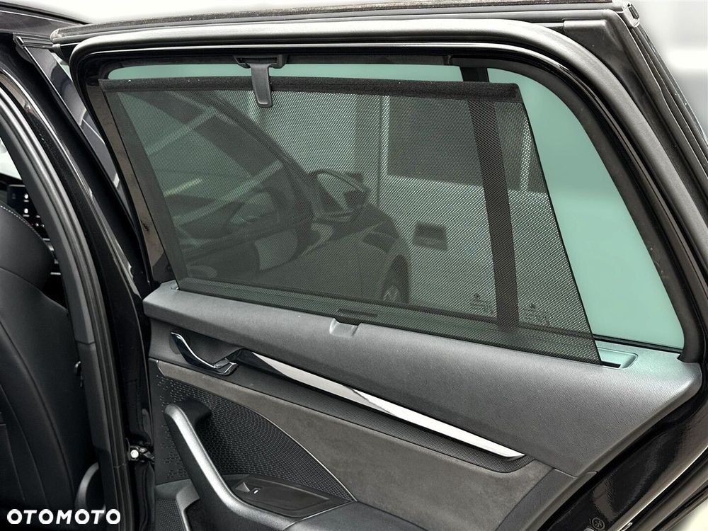 Skoda Octavia 2.0 TSI RS 245 DSG - 34