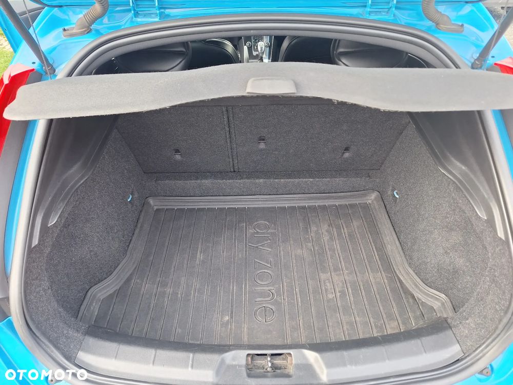 Volvo V40 - 13