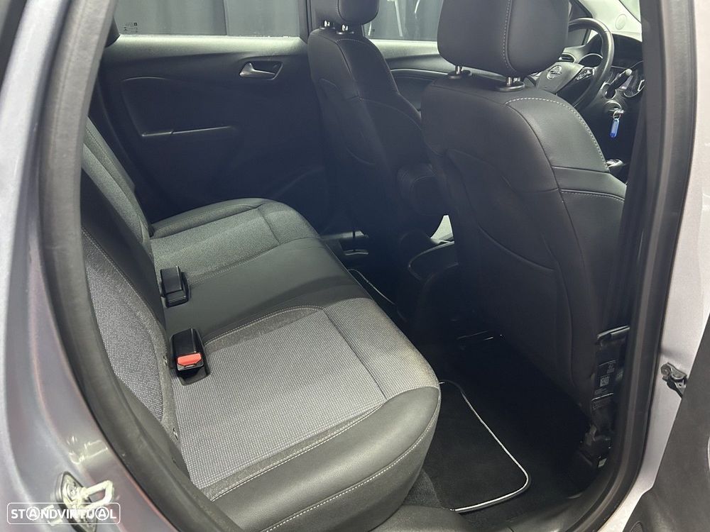 Opel Crossland X - 13