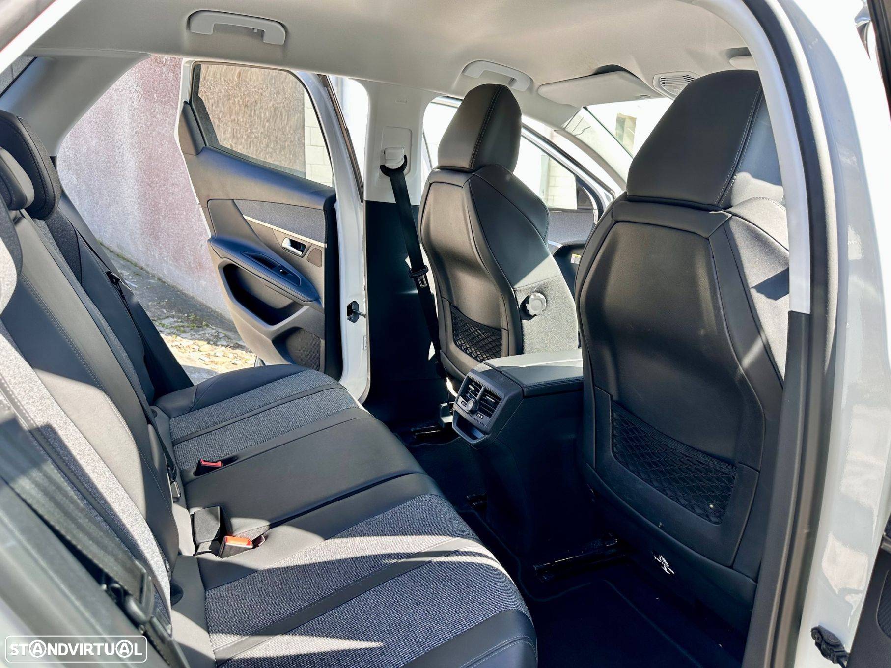 Peugeot 3008 1.2 PureTech Allure - 10