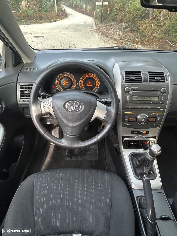 Toyota Corolla 1.4 VVT-i Sol+PM - 4