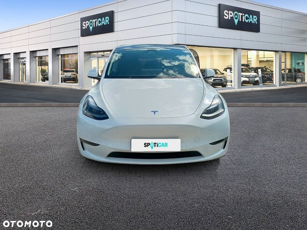 Tesla Model Y Long Range AWD - 3