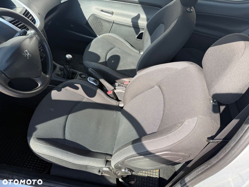 Peugeot 206 plus 75 - 7