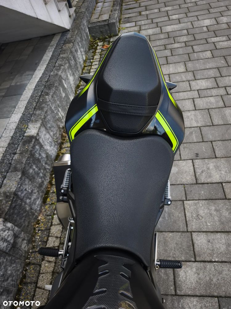 Kawasaki Z 900 - 32
