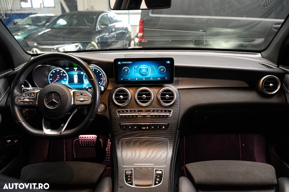 Mercedes-Benz GLC 300 4MATIC 9G-TRONIC AMG Line - 8