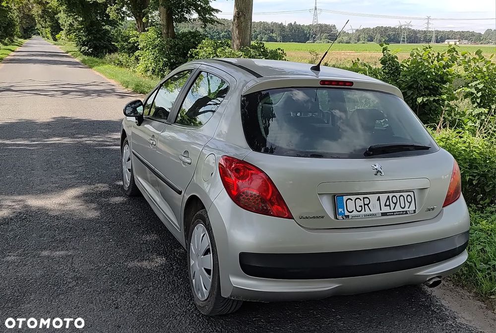 Peugeot 207 - 4