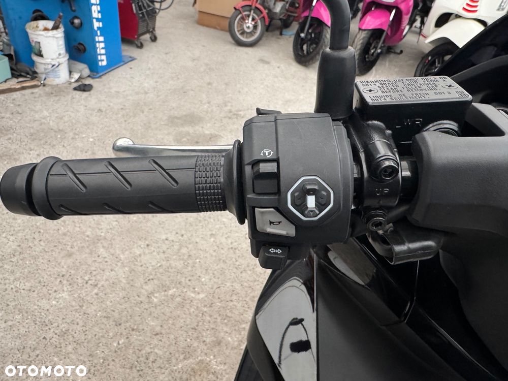 Honda PCX - 9