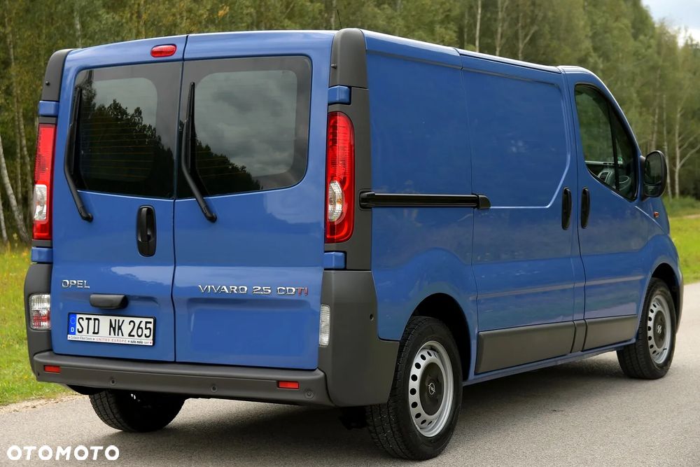 Opel VIVARO 2.5 CDTi 145KM * Z Niemiec * KLIMA * AUTOMAT * ZNAKOMITY STAN! - 8