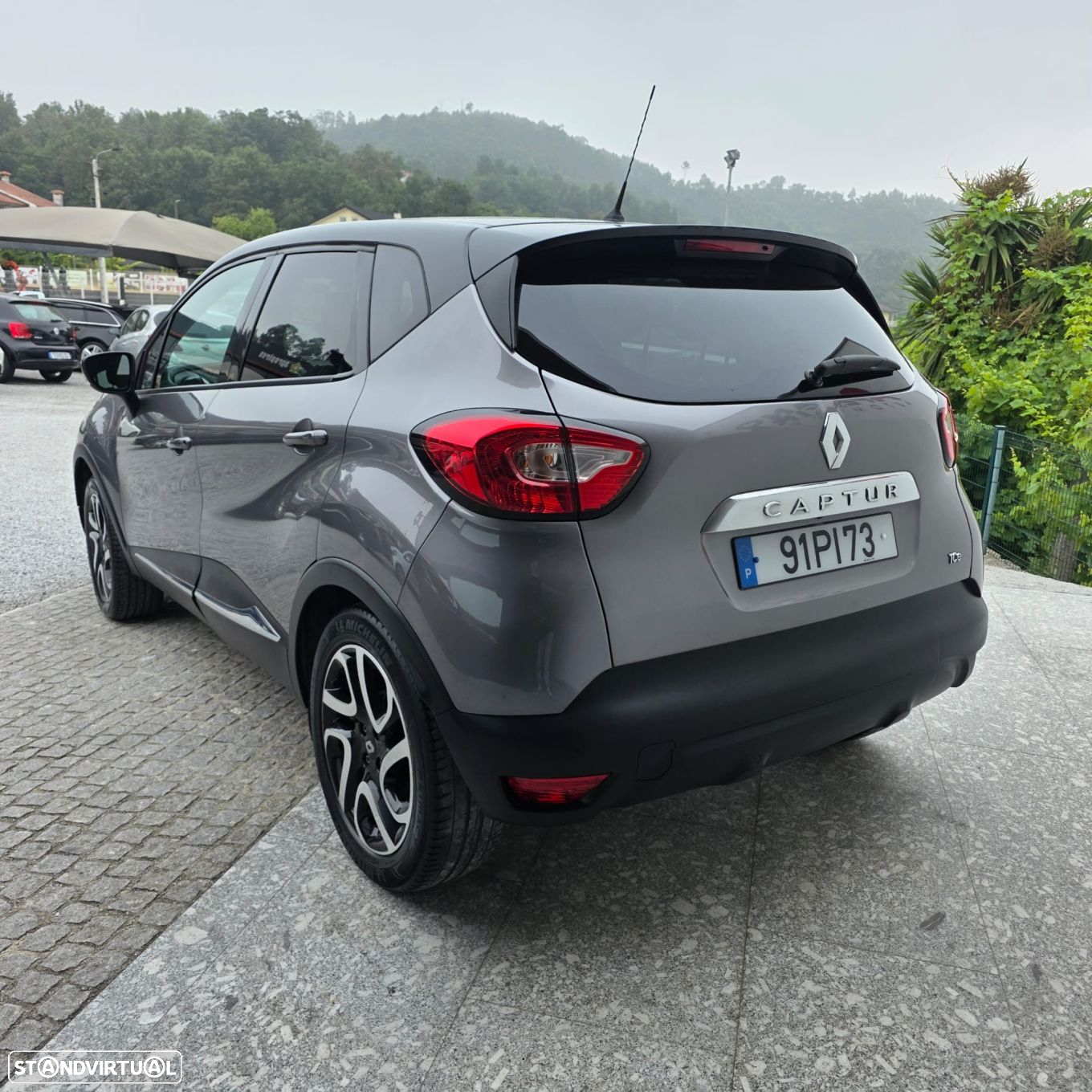 Renault Captur 0.9 TCE Exclusive - 3