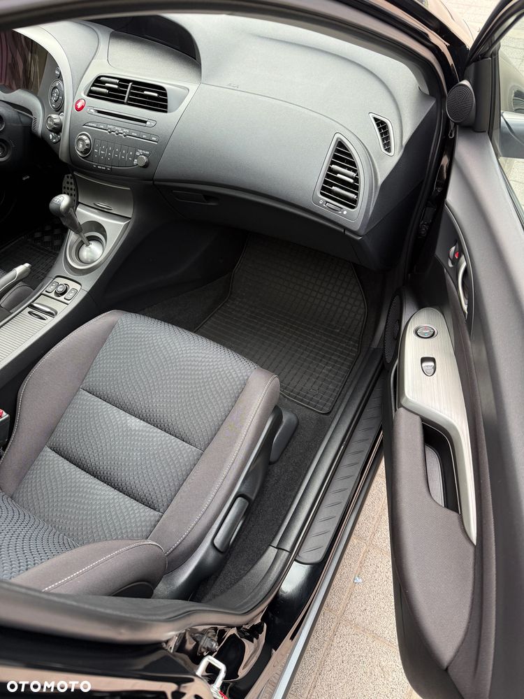 Honda Civic 1.8 Executive - 14