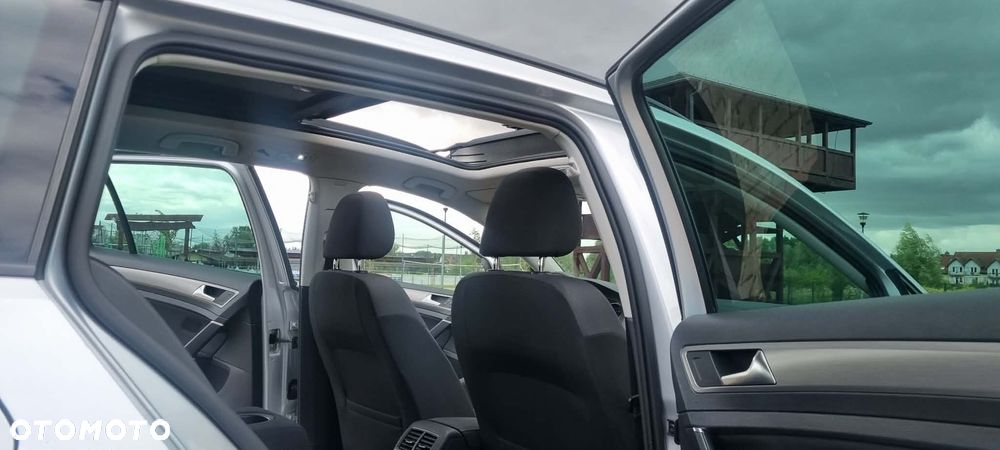 Volkswagen Golf 1.2 TSI BlueMotion Technology DSG Comfortline - 16