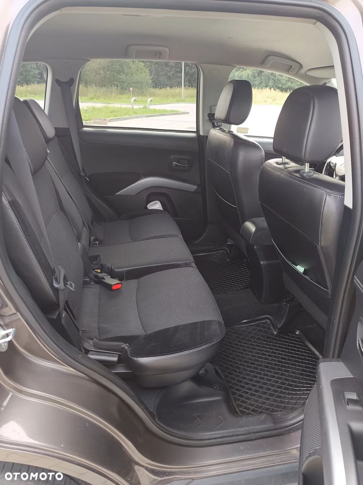 Mitsubishi Outlander 2.0 DID Invite SE - 28