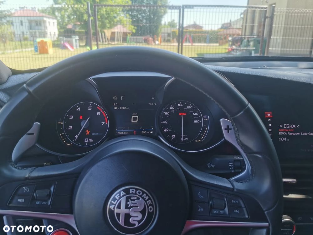 Alfa Romeo Giulia - 17