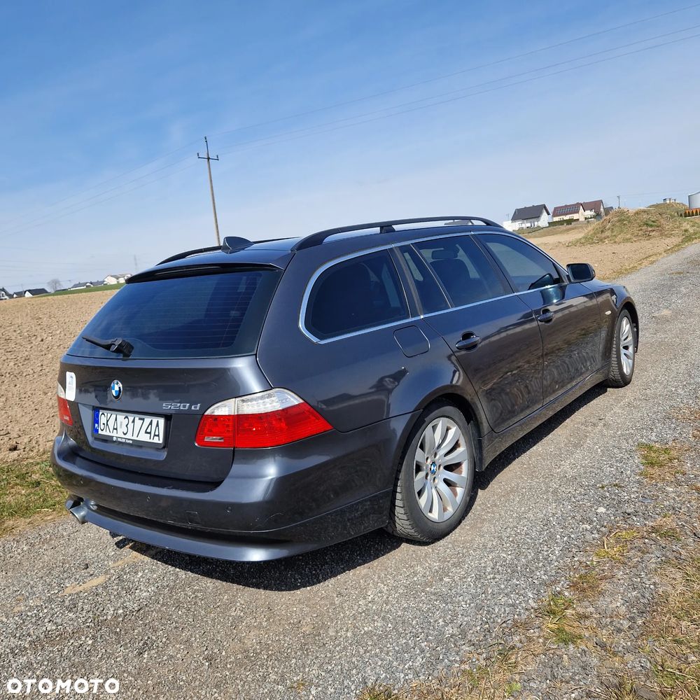 BMW Seria 5 520d - 4