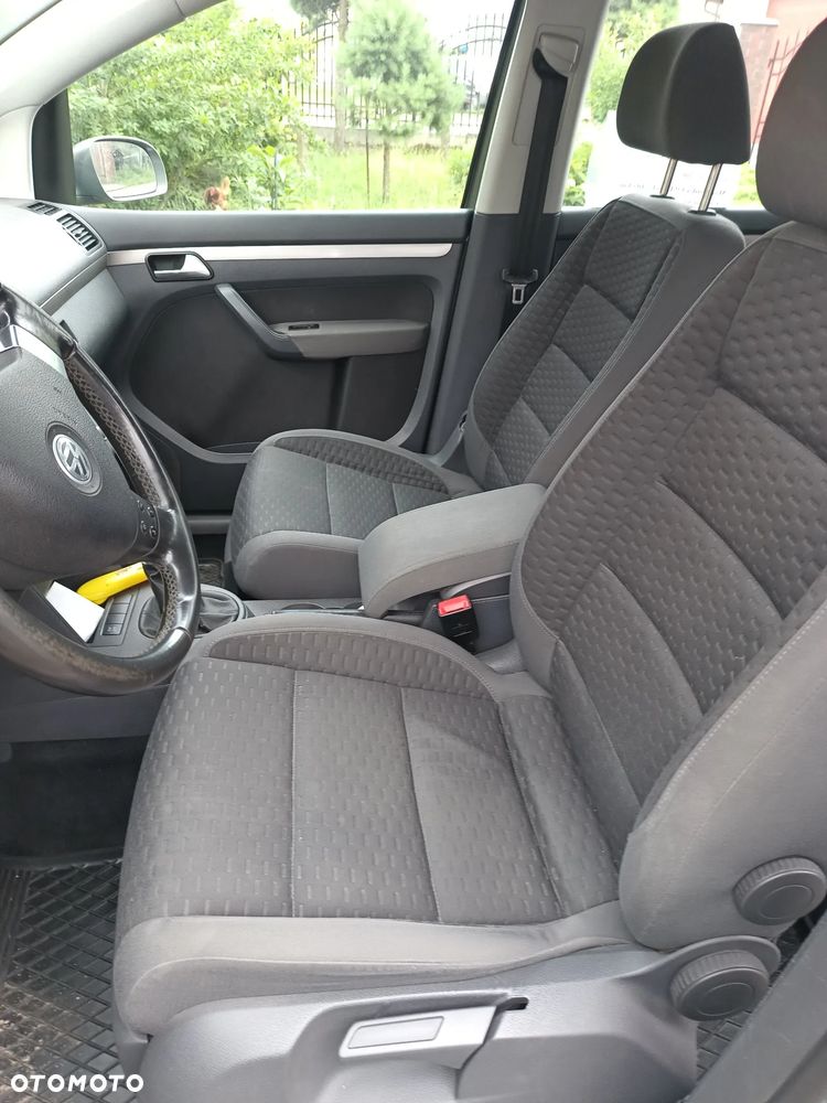 Volkswagen Touran 1.9 TDI Q-Line - 5