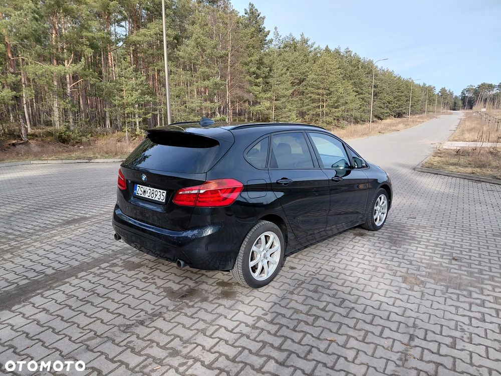 BMW Seria 2 220d xDrive M Sport - 4