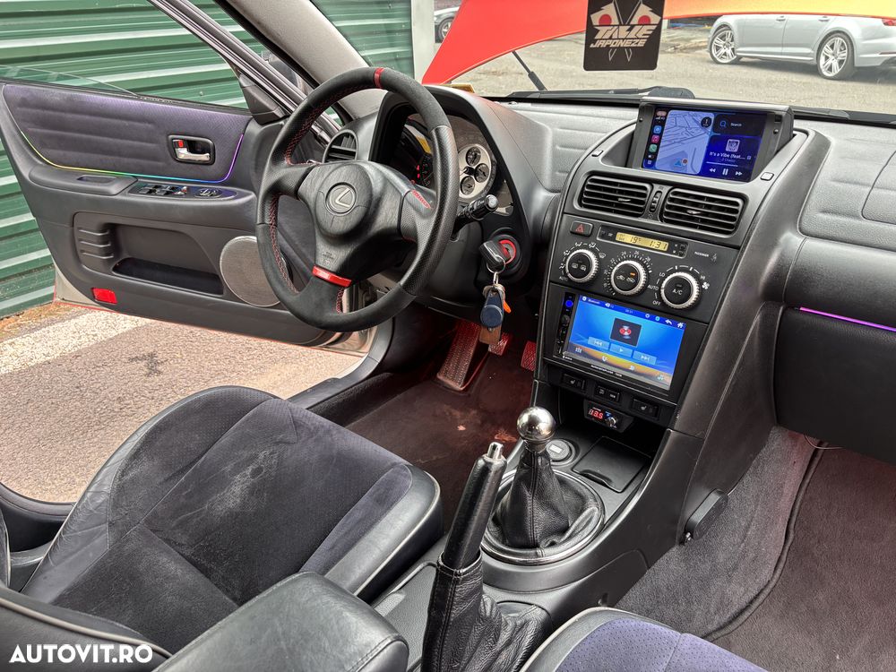 Lexus Seria IS 200 SportCross - 10