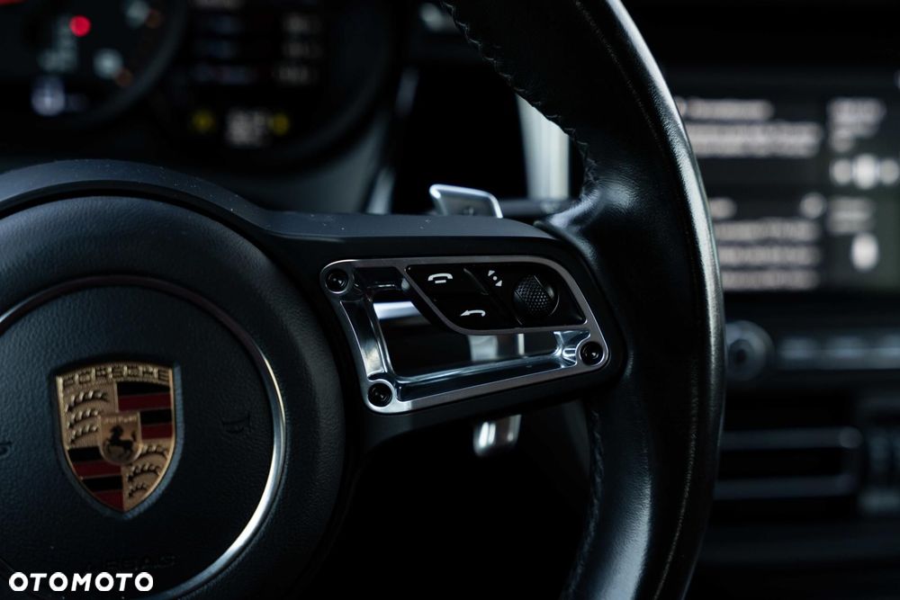 Porsche Macan Standard - 30