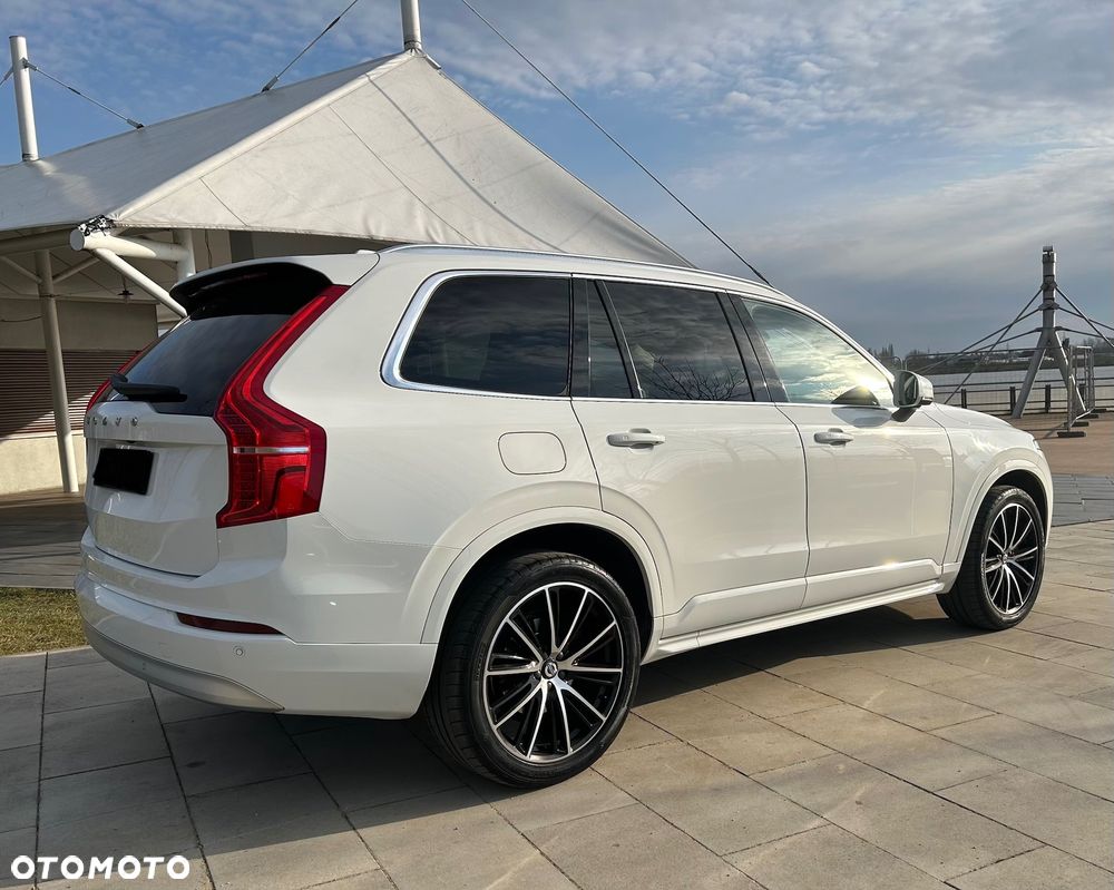 Volvo XC 90 - 20