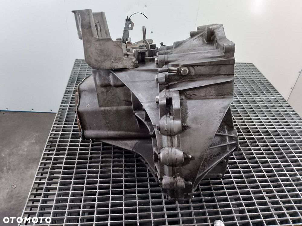 SKRZYNIA BIEGÓW MANUALNA CITROEN C5 III 20EA14 20EA14 - 5