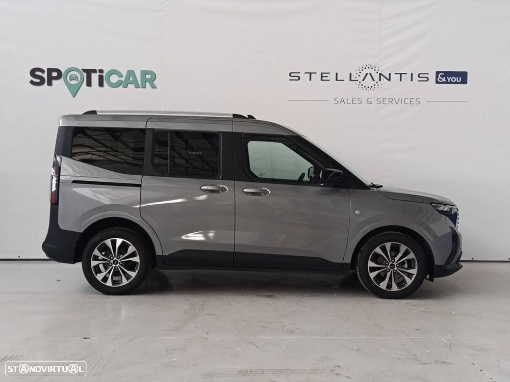 Ford Tourneo Courier 1.0 EcoBoost Titanium - 4