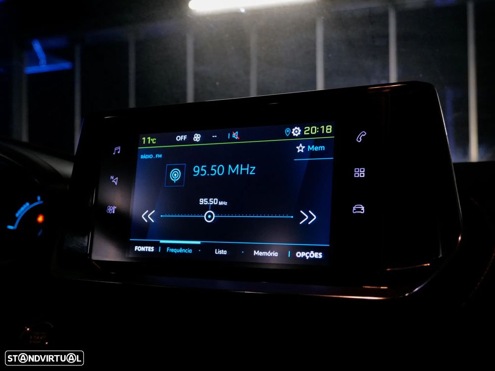 Peugeot e-2008 Allure+ - 10