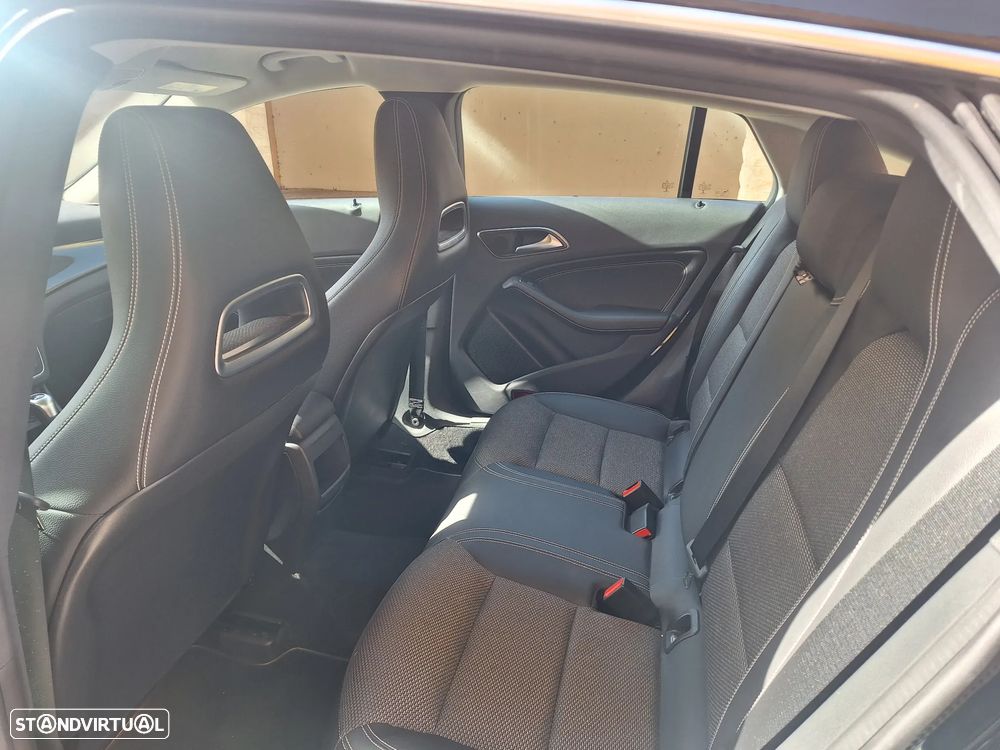Mercedes-Benz CLA 180 d Shooting Brake - 6