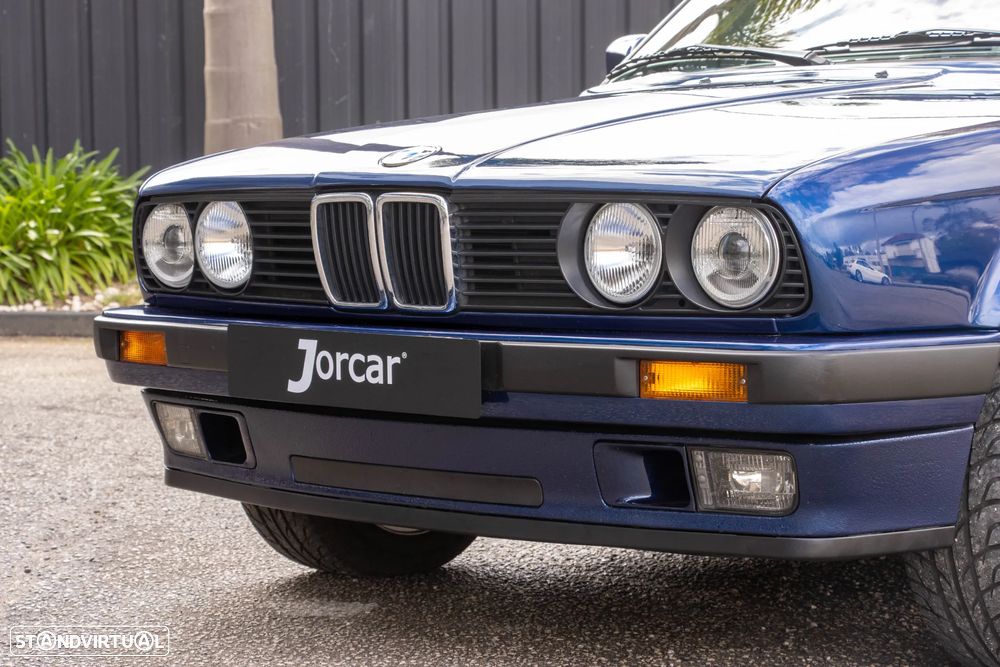 BMW 320 i Cabriolet - 9
