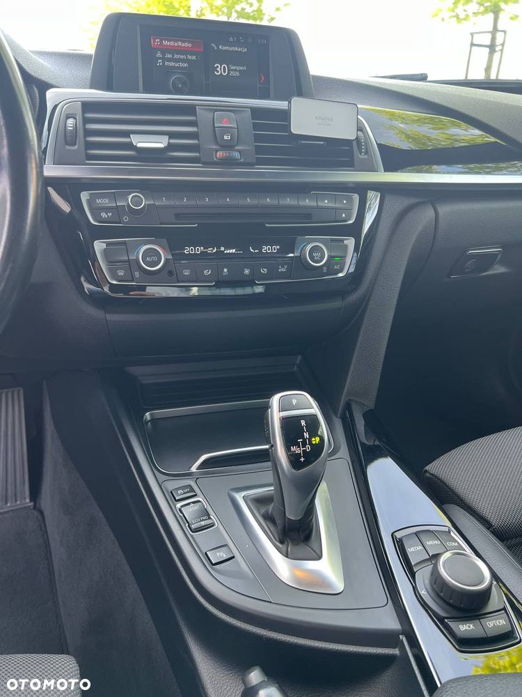 BMW Seria 3 - 31