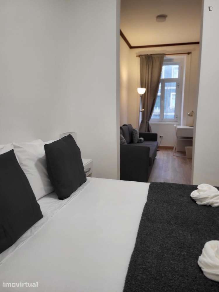 Apartamento com 5 quartos - localizado em Intendente Lisbon - Grande imagem: 2/60