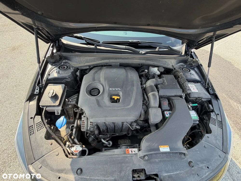 Kia Optima 2.0 M - 28