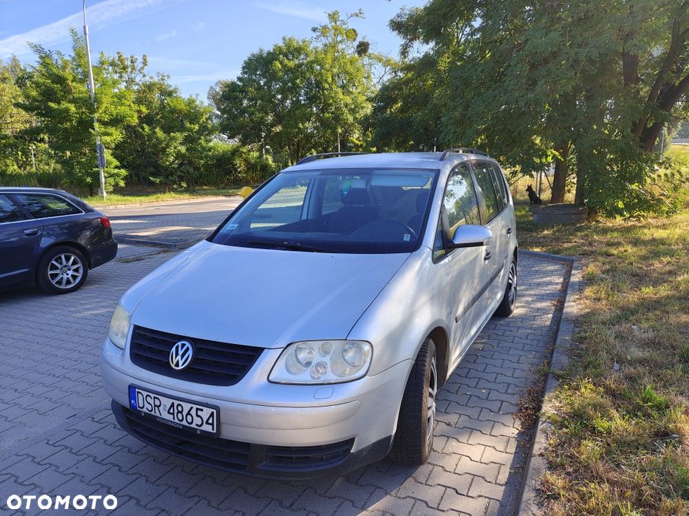 Volkswagen Touran - 2