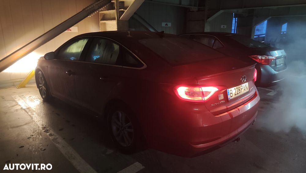 Hyundai Sonata - 8