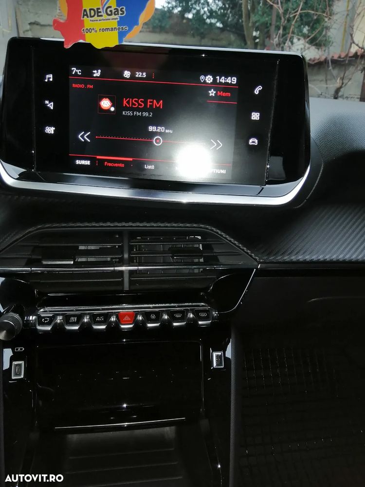 Peugeot 2008 1.2 L PureTech STT EAT8 Allure - 8