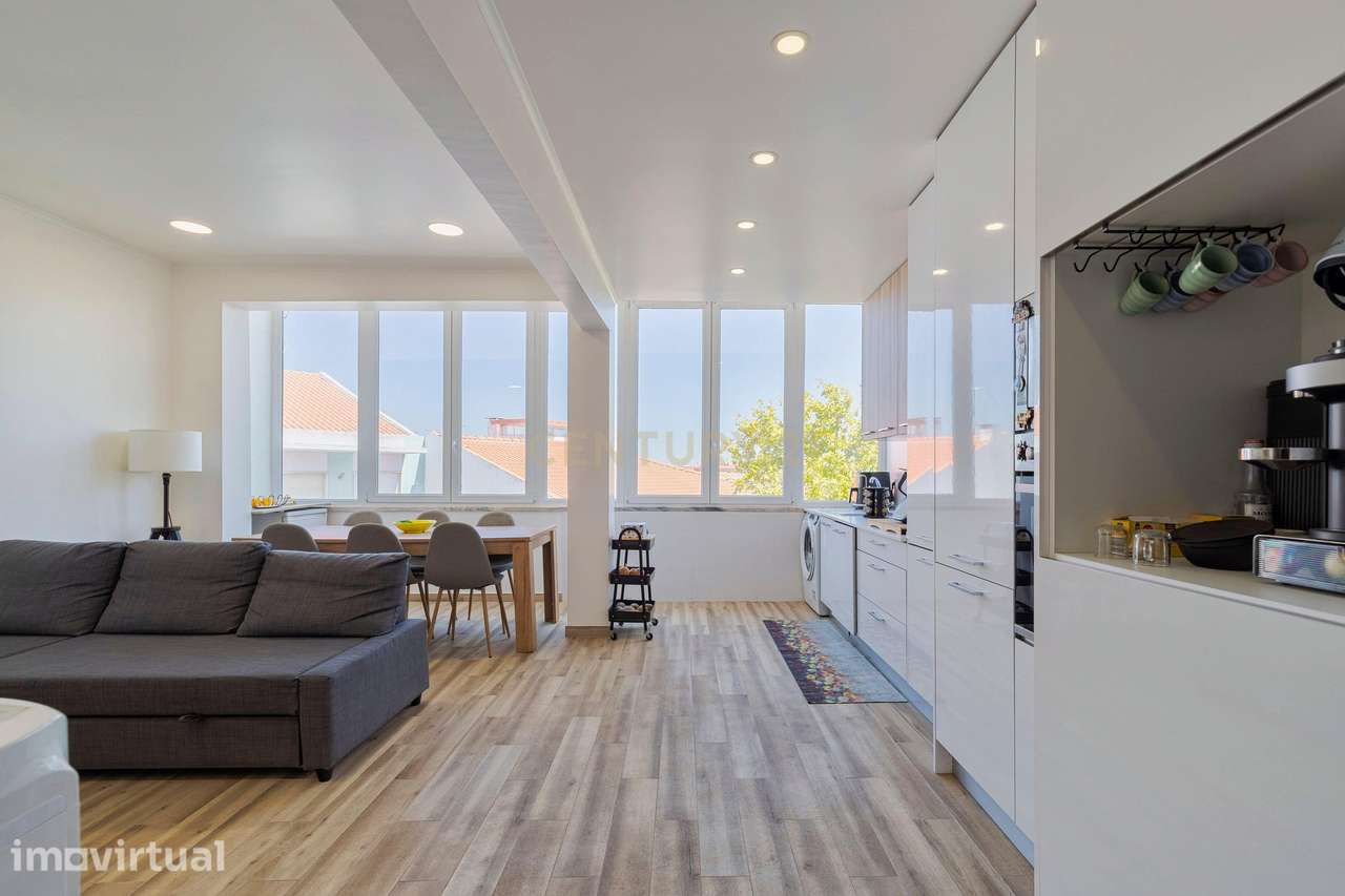 Apartamento T3 com varanda  no Feijó - Grande imagem: 3/24
