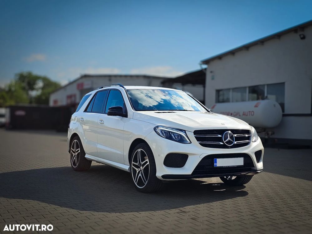 Mercedes-Benz GLE 350 d 4Matic 9G-TRONIC AMG Line - 4