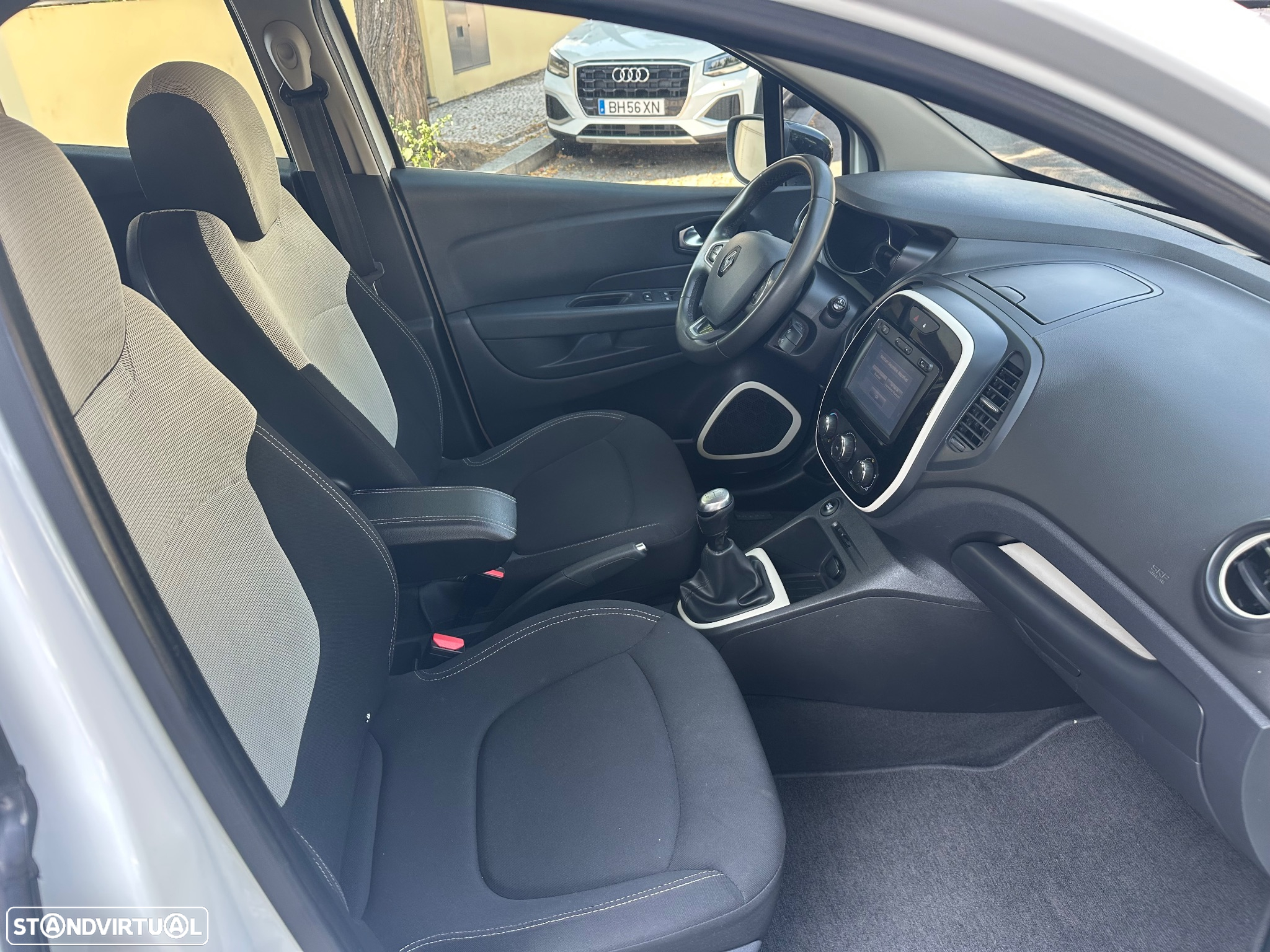 Renault Captur 0.9 TCE Exclusive - 26