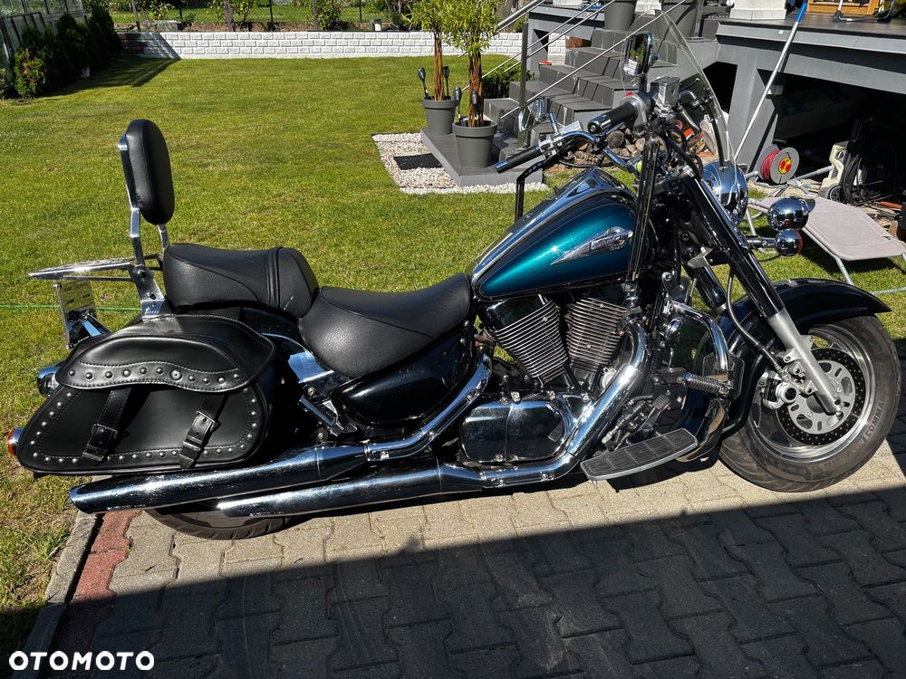 Suzuki Intruder - 1