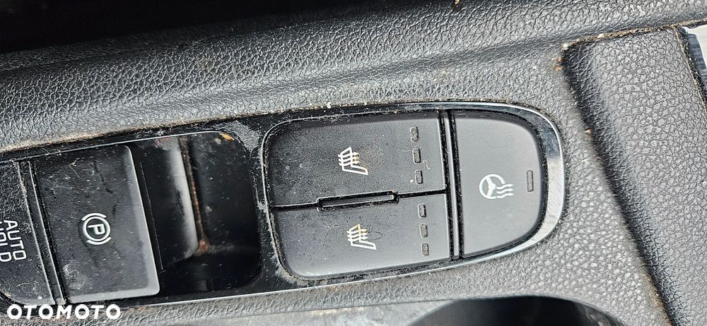 Kia Niro 1.6 GDI Hybrid L - 14