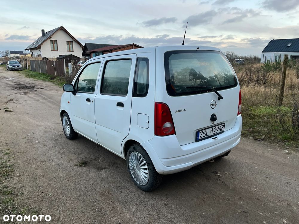 Opel Agila 1.0 Essentia - 4