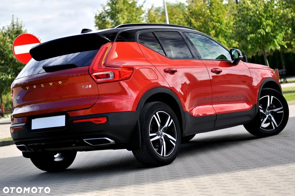 Volvo XC 40 T3 R-Design - 18