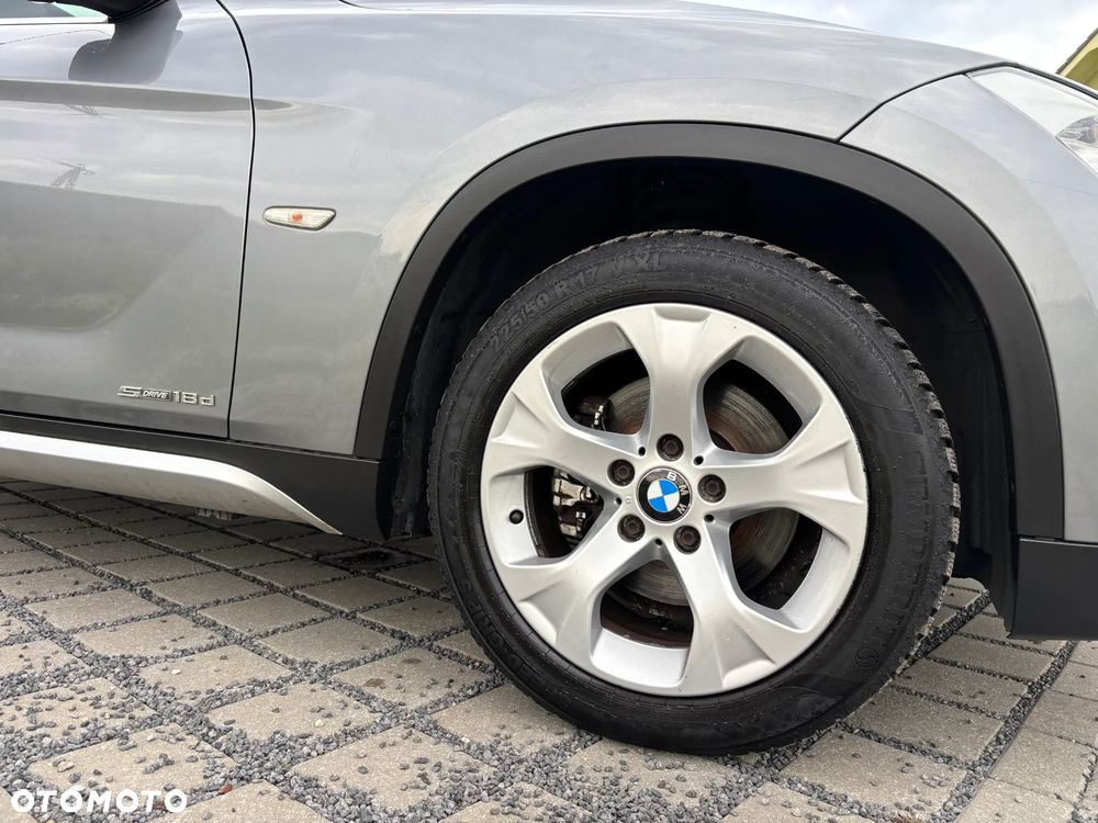 BMW X1 sDrive18d xLine - 31