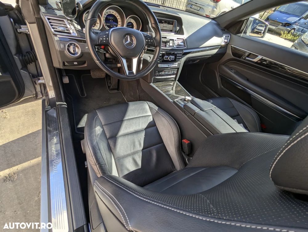 Mercedes-Benz E - 12