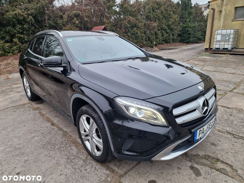 Mercedes-Benz GLA 200 UrbanStyle Edition - 1