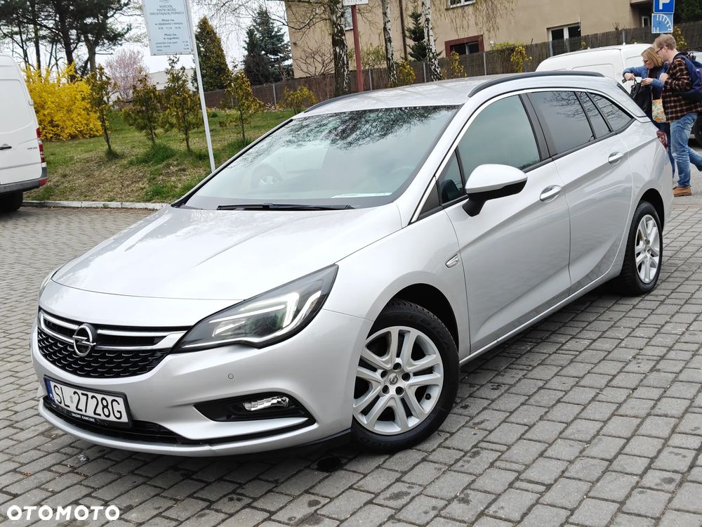 Opel Astra 1.6 CDTI Sport - 1