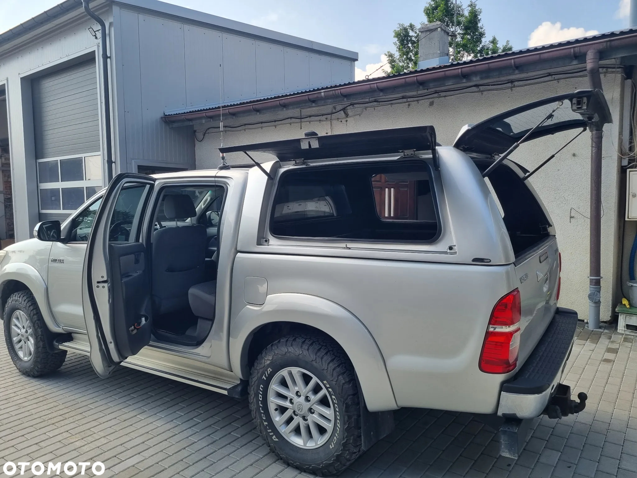 Toyota Hilux 3.0 D-4D SR5-X (lea) - 7