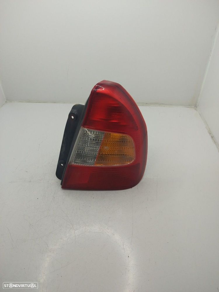 Farolim Stop Dto Hyundai Accent Ii (Lc)